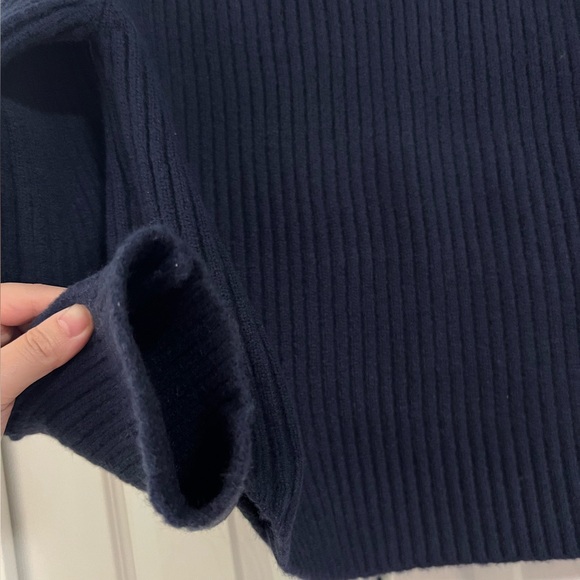 Cute crop sweater, size S/M, 2-4 - Picture 2 of 3